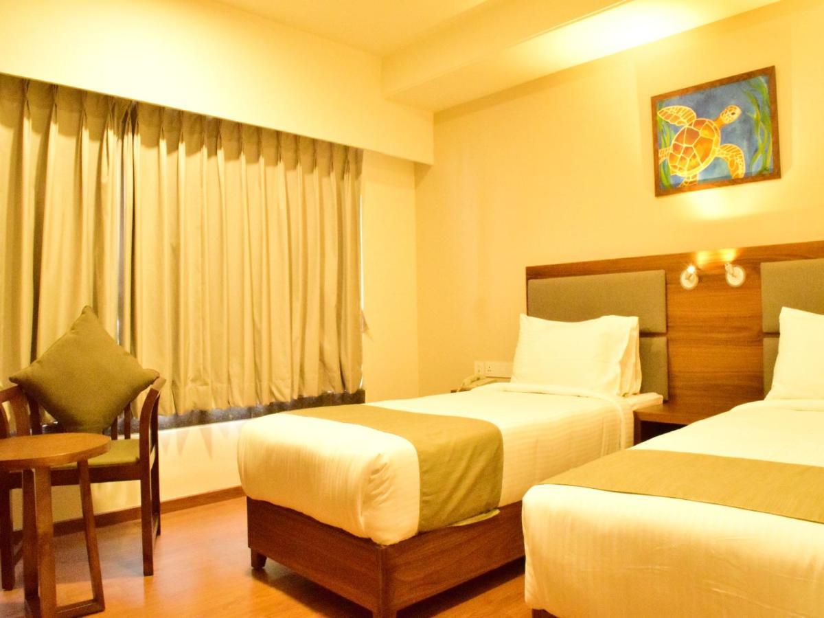The Basil Park Hotel Bhavnagar Eksteriør billede