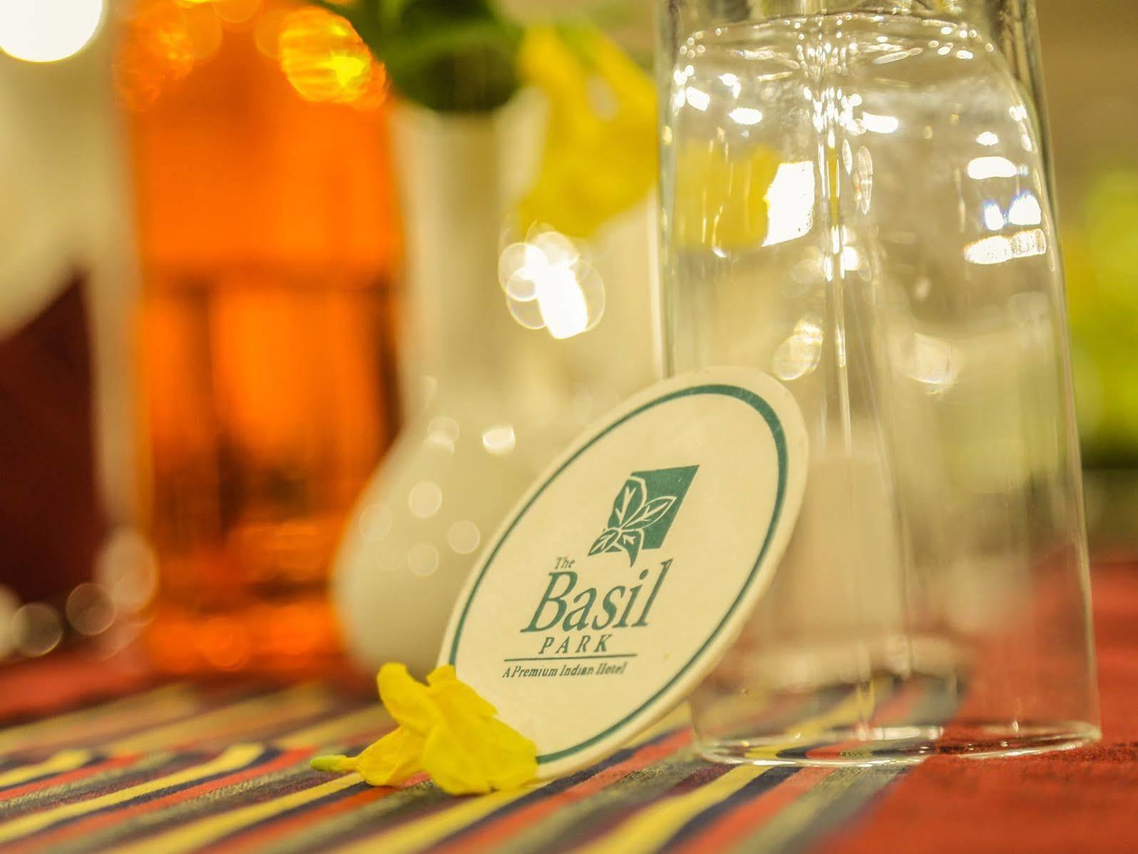 The Basil Park Hotel Bhavnagar Eksteriør billede